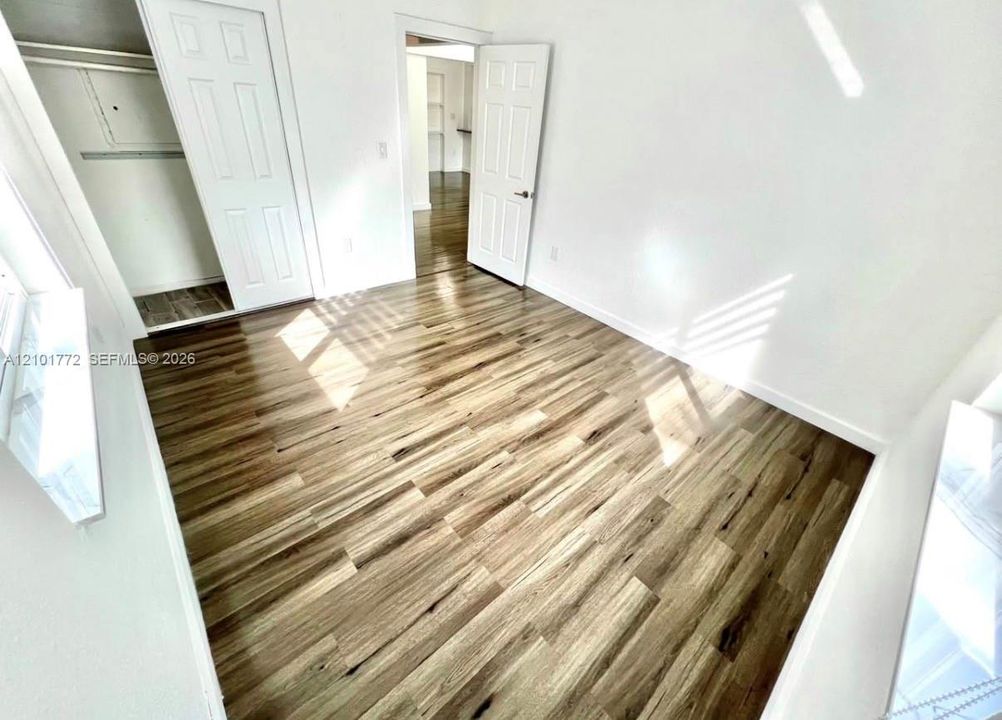 В аренду: $3,100 (2 спален, 1 ванн, 1475 Квадратных фут)