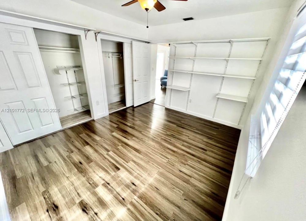 В аренду: $3,100 (2 спален, 1 ванн, 1475 Квадратных фут)
