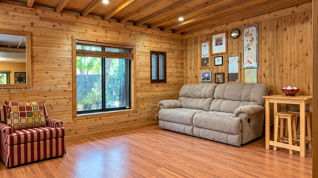 На продажу: $529,000 (3 спален, 2 ванн, 1885 Квадратных фут)