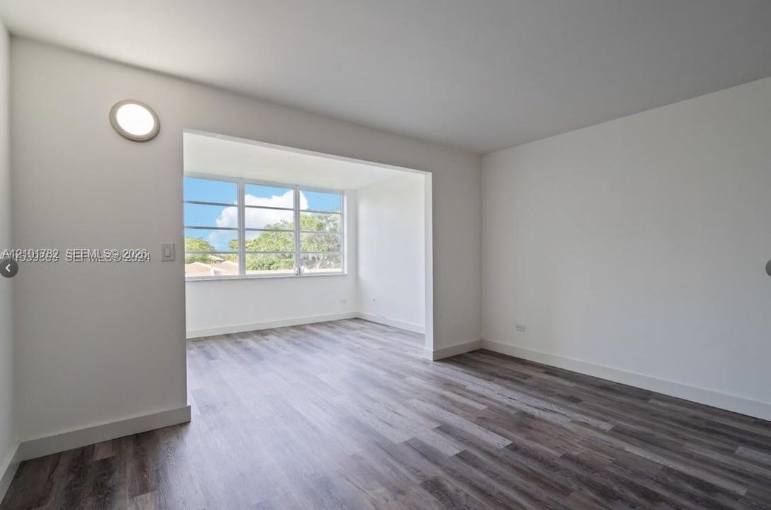 En Venta: $195,800 (1 camas, 1 baños, 1002 Pies cuadrados)