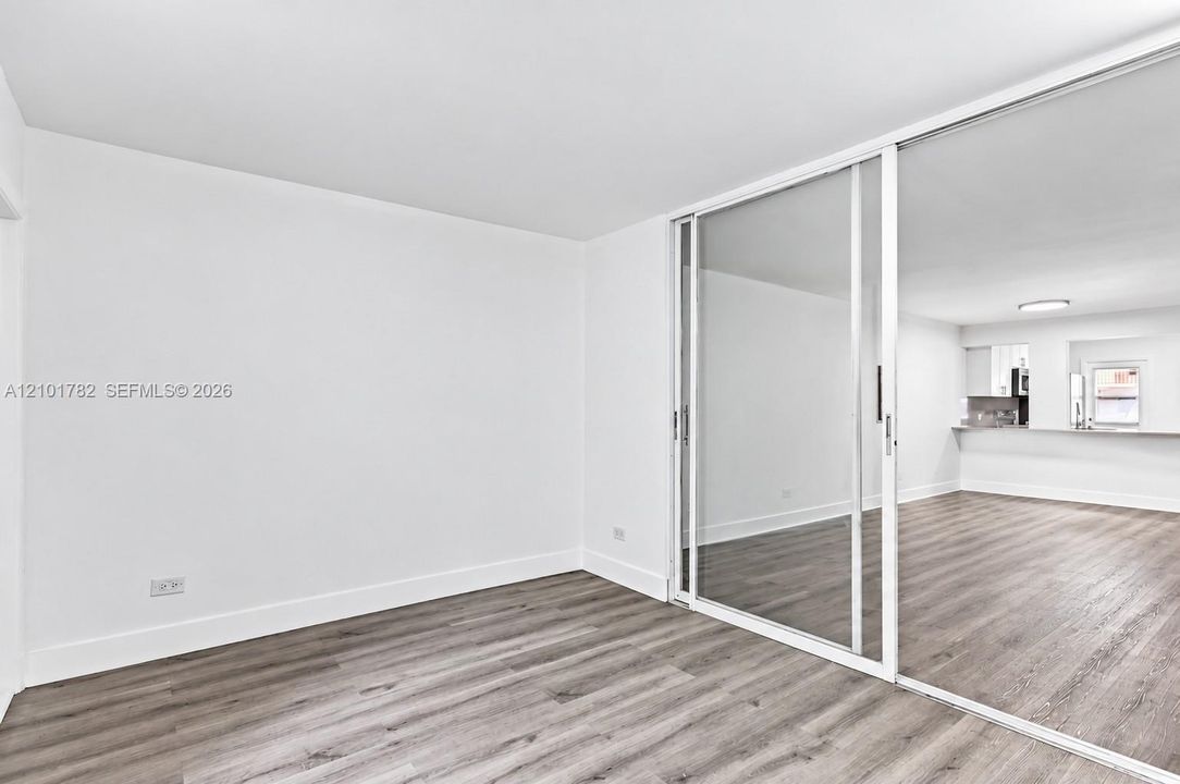 En Venta: $195,800 (1 camas, 1 baños, 1002 Pies cuadrados)