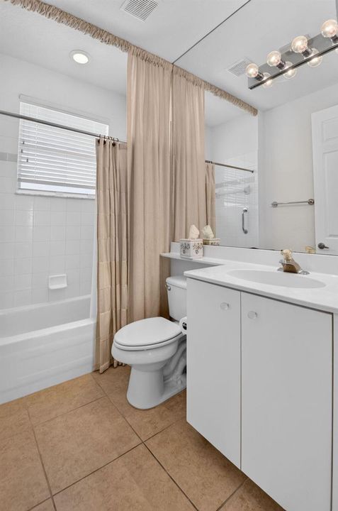 2nd Bathroom