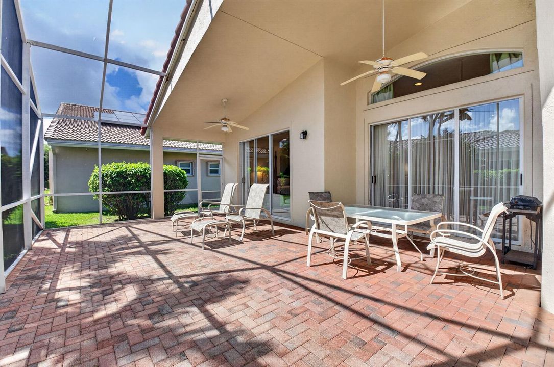 Screened in Patio