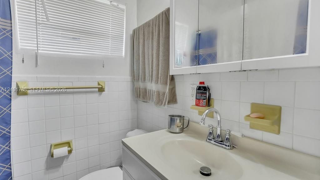 For Sale: $695,000 (0 beds, 0 baths, 1884 Square Feet)
