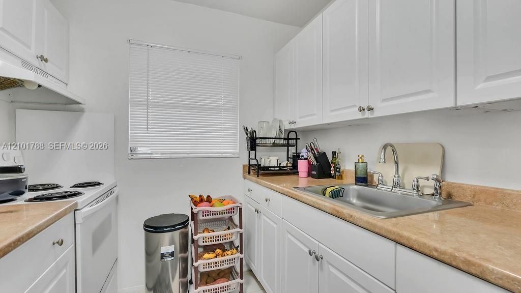 For Sale: $695,000 (0 beds, 0 baths, 1884 Square Feet)