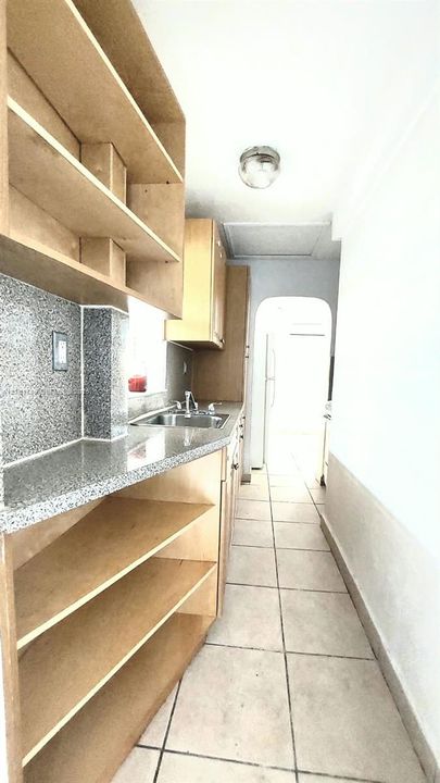 En Renta: $1,900 (2 camas, 1 baños, 1998 Pies cuadrados)