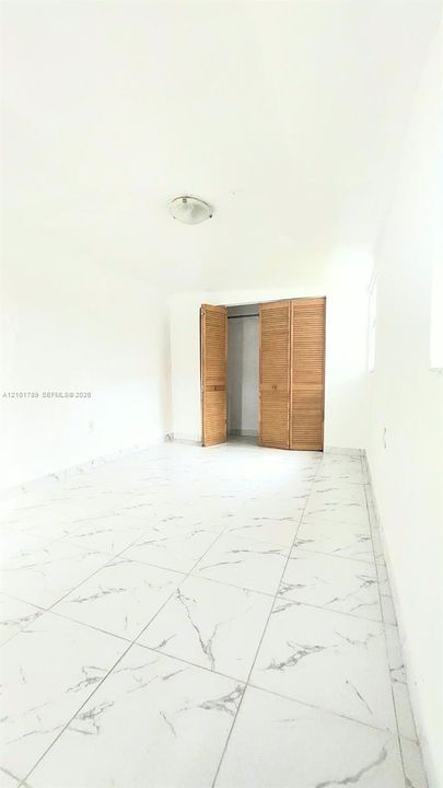 En Renta: $1,900 (2 camas, 1 baños, 1998 Pies cuadrados)