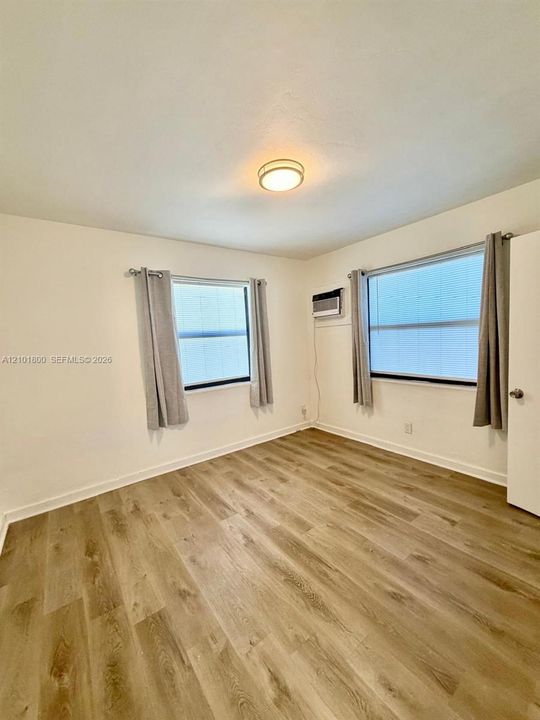 For Rent: $1,770 (1 beds, 1 baths, 1174 Square Feet)