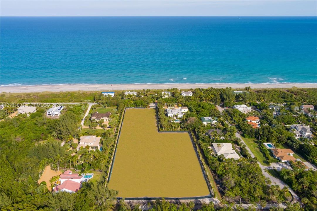 На продажу: $2,900,000 (0.60 acres)