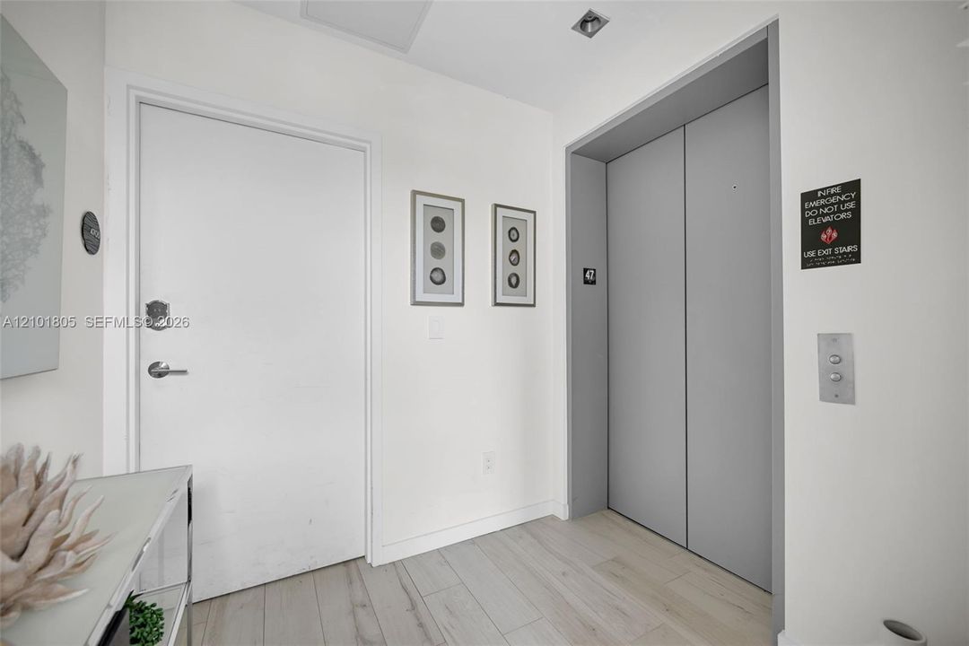 На продажу: $1,150,000 (2 спален, 3 ванн, 1143 Квадратных фут)