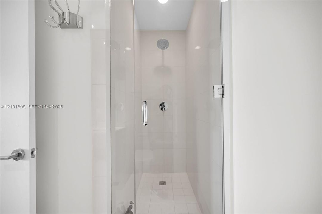 Secondary En-Suite