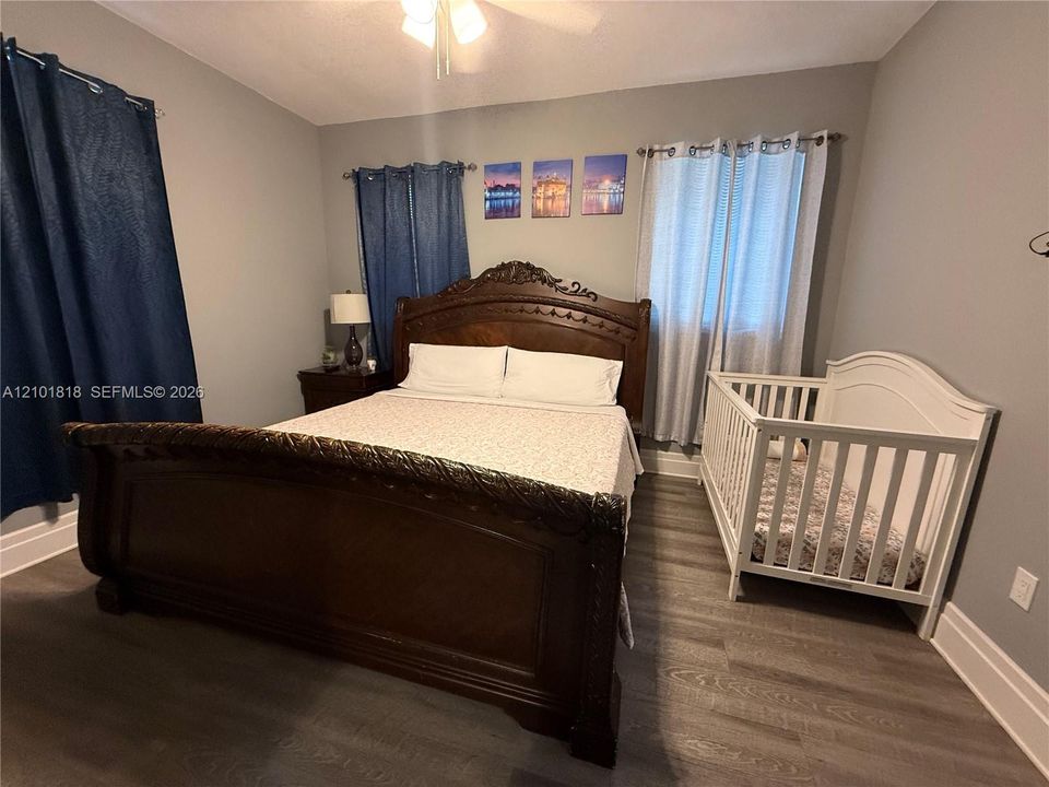 For Sale: $599,000 (6 beds, 3 baths, 1785 Square Feet)
