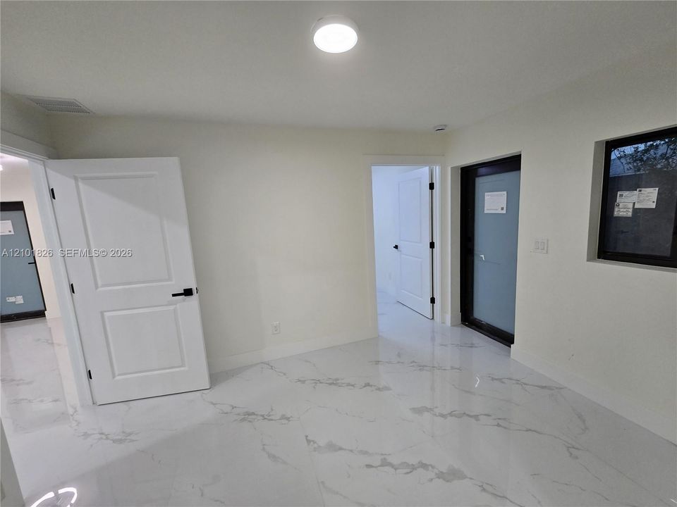 На продажу: $289,000 (4 спален, 3 ванн, 0 Квадратных фут)