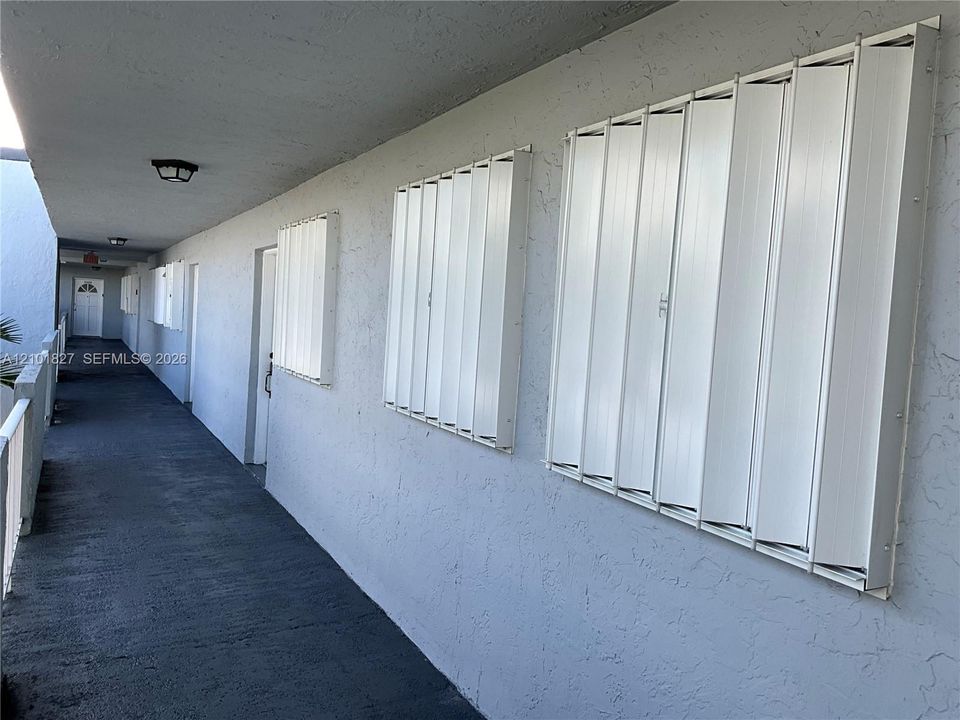For Rent: $2,150 (2 beds, 2 baths, 908 Square Feet)