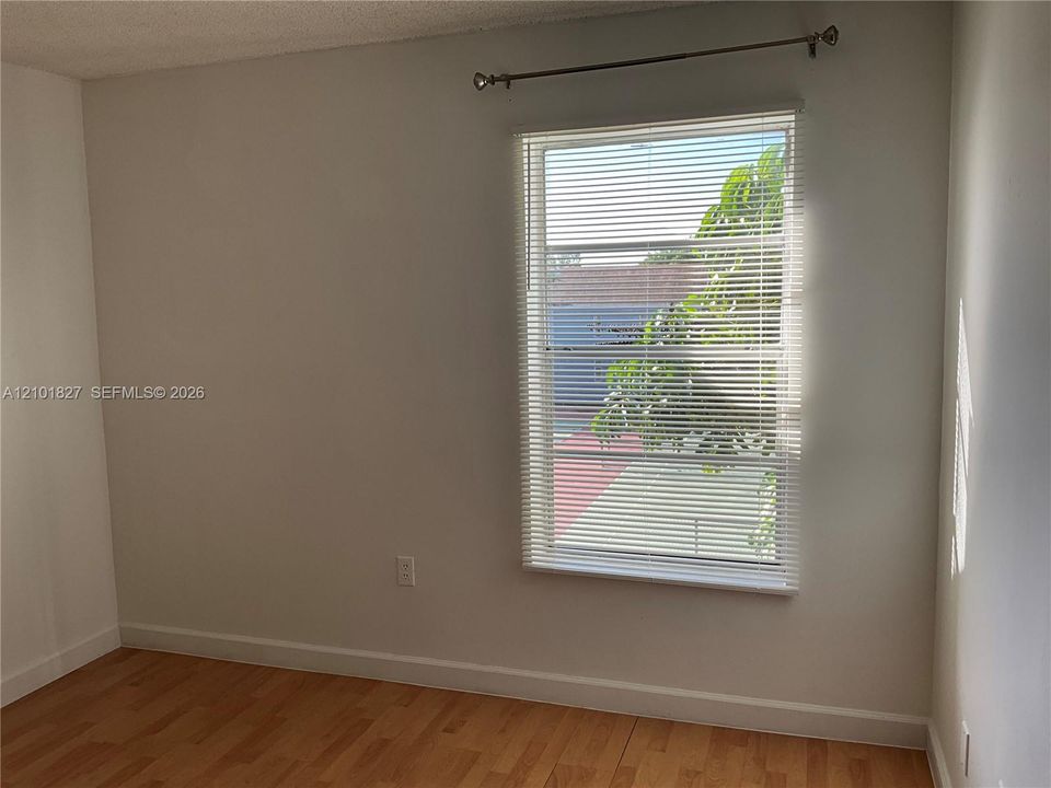 For Rent: $2,150 (2 beds, 2 baths, 908 Square Feet)
