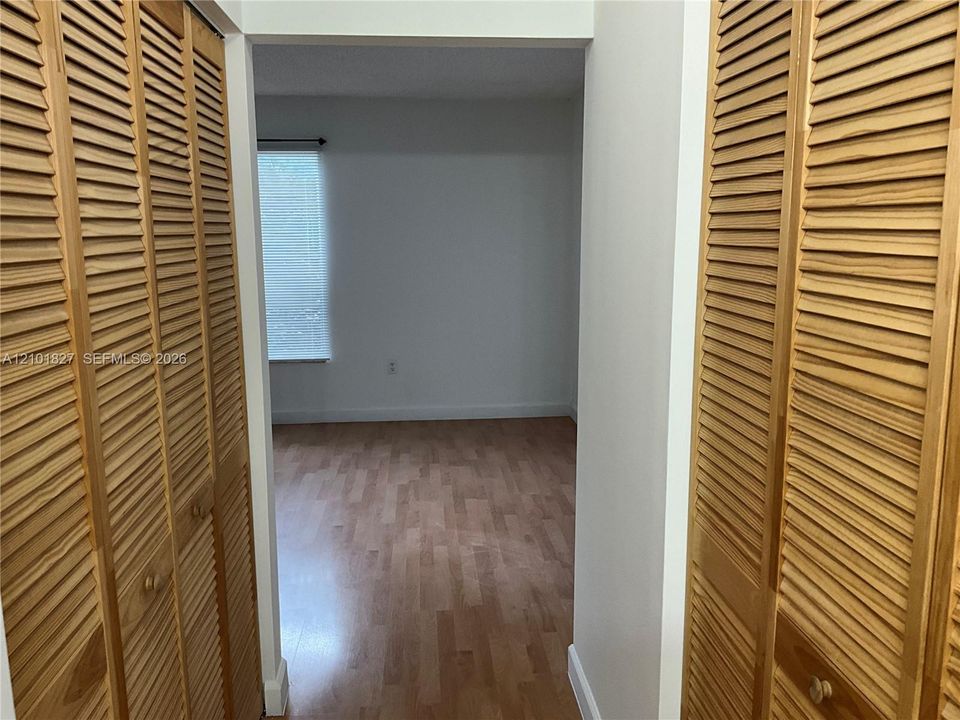 For Rent: $2,150 (2 beds, 2 baths, 908 Square Feet)