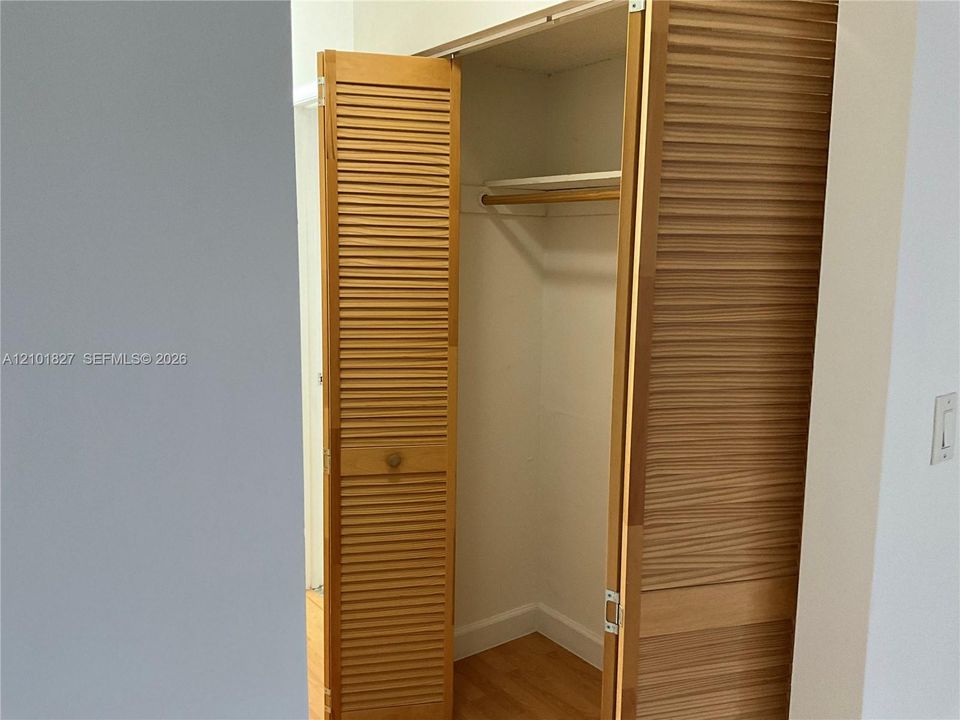 For Rent: $2,150 (2 beds, 2 baths, 908 Square Feet)