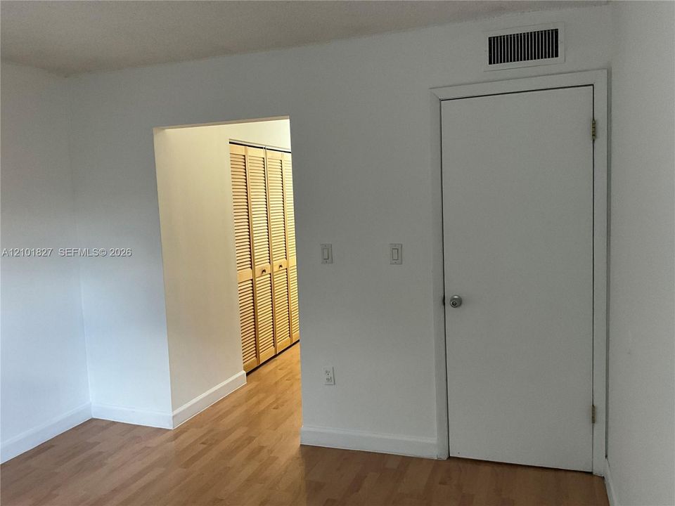 For Rent: $2,150 (2 beds, 2 baths, 908 Square Feet)