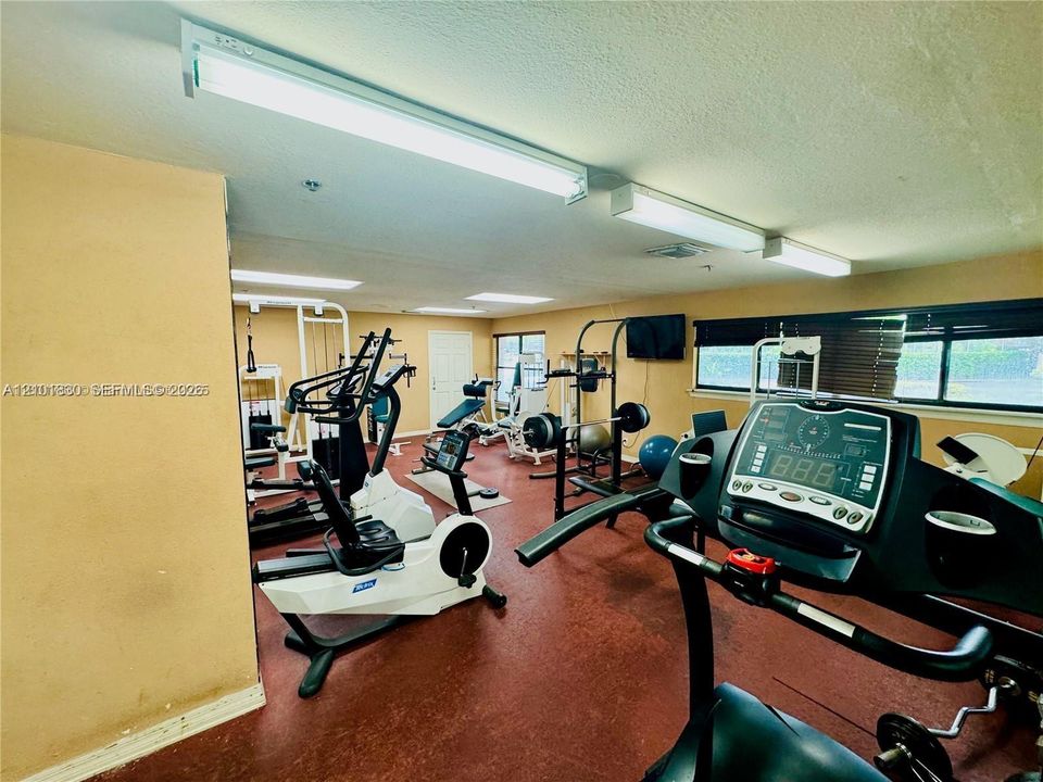 В аренду: $1,800 (1 спален, 1 ванн, 650 Квадратных фут)