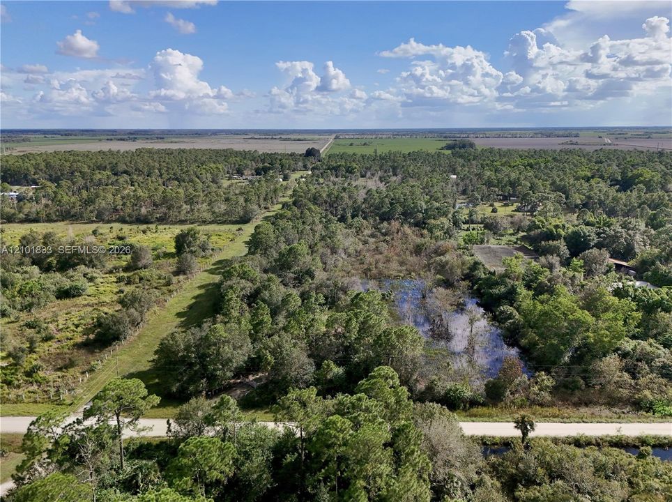 На продажу: $110,000 (2.50 acres)