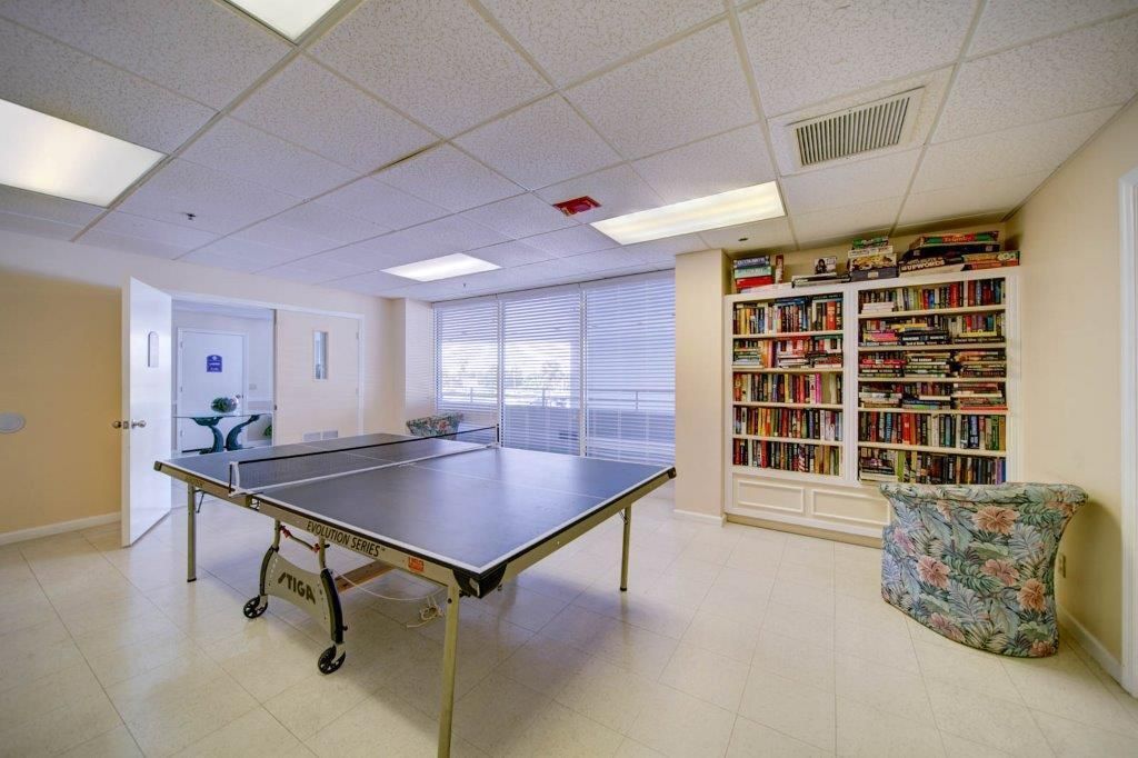 045_-_Ping_Pong_-_Empress