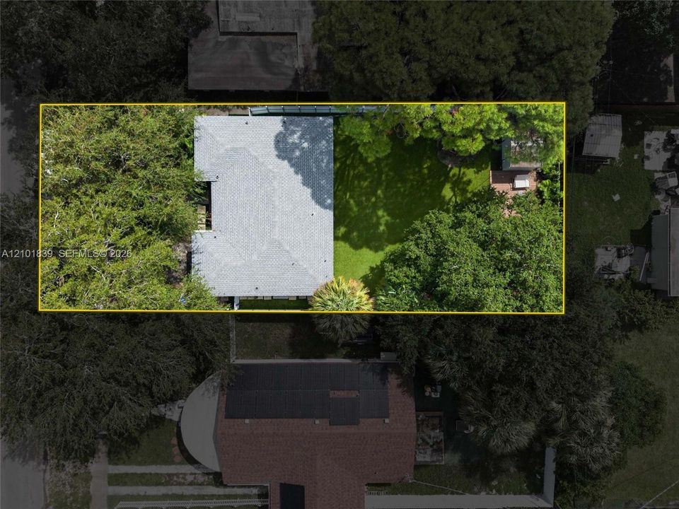 На продажу: $435,000 (2 спален, 2 ванн, 864 Квадратных фут)