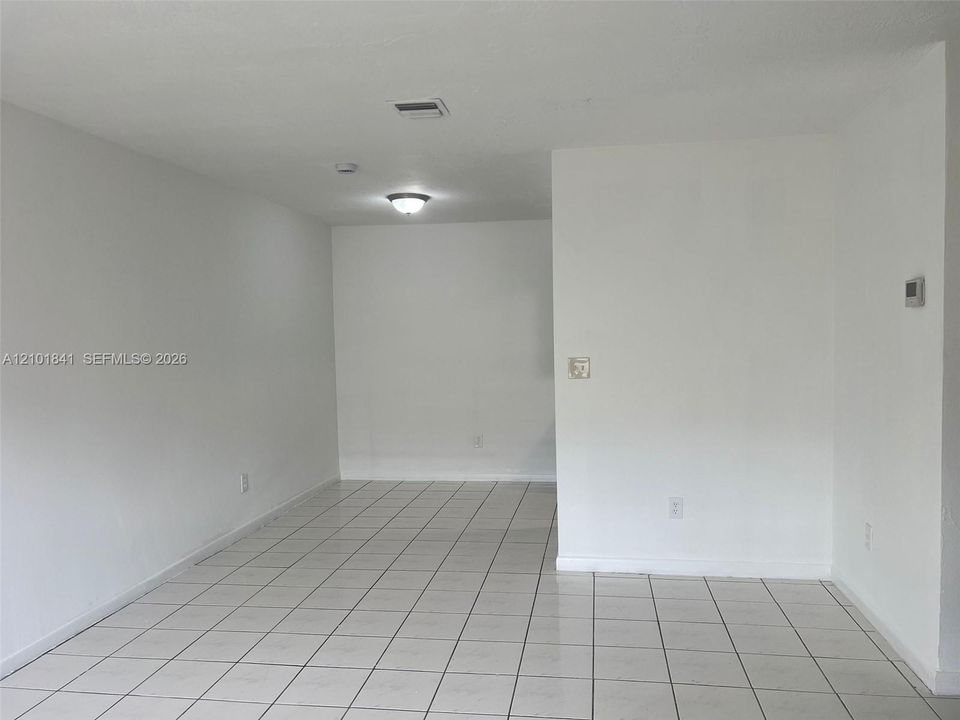 В аренду: $1,850 (2 спален, 1 ванн, 3422 Квадратных фут)