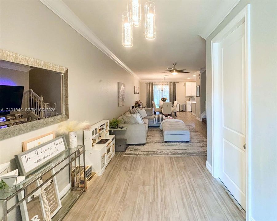 В аренду: $3,850 (3 спален, 2 ванн, 1644 Квадратных фут)