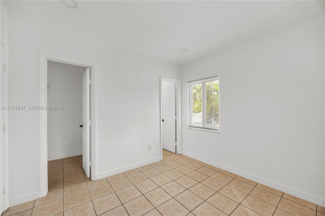 В аренду: $1,795 (1 спален, 1 ванн, 800 Квадратных фут)