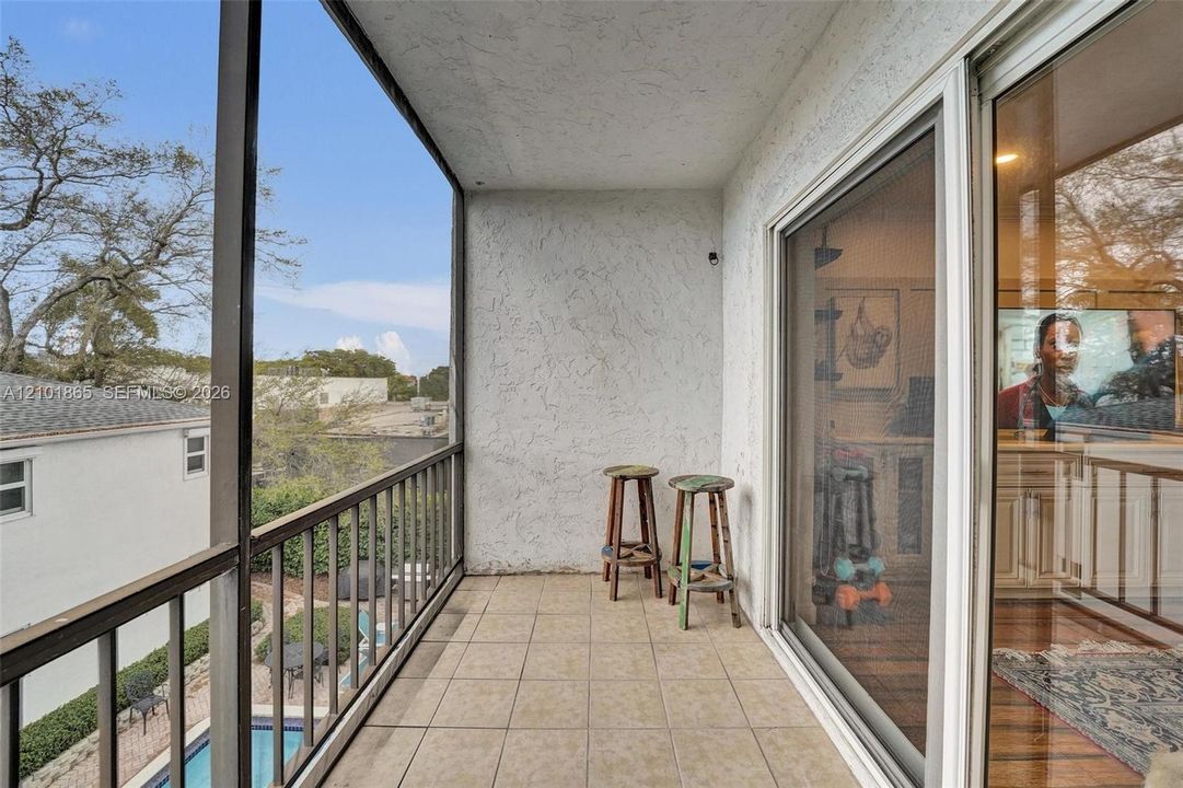 В аренду: $4,200 (2 спален, 2 ванн, 1218 Квадратных фут)