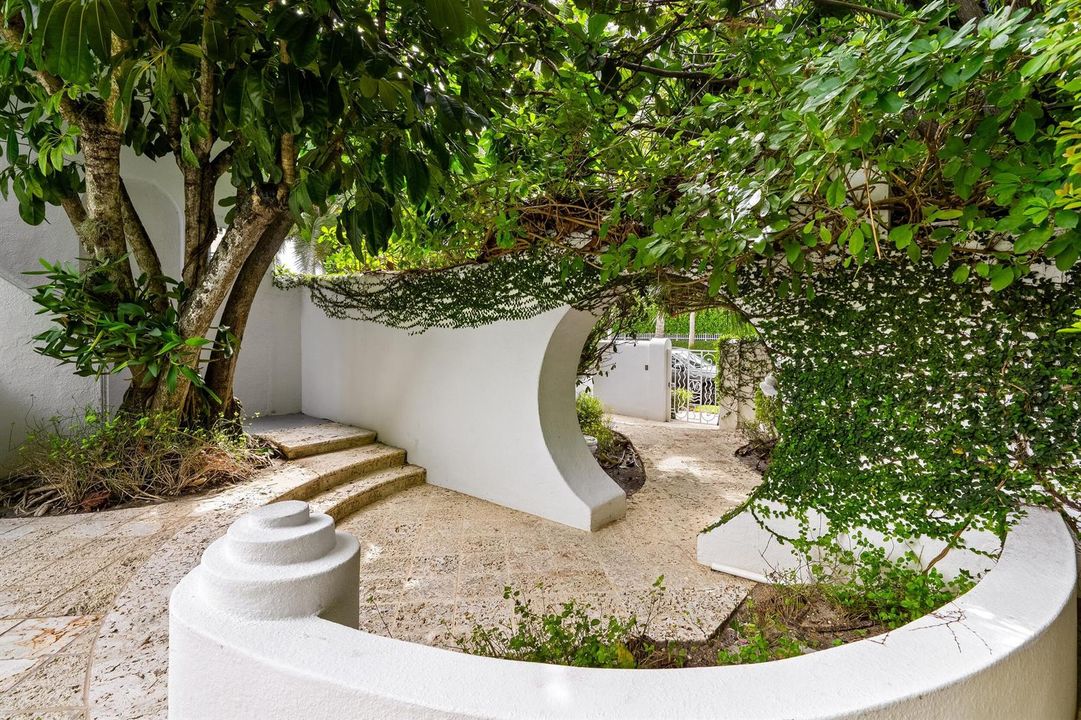 Exterior Path