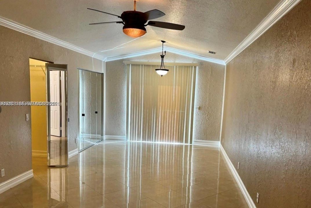 For Rent: $3,950 (3 beds, 2 baths, 2072 Square Feet)