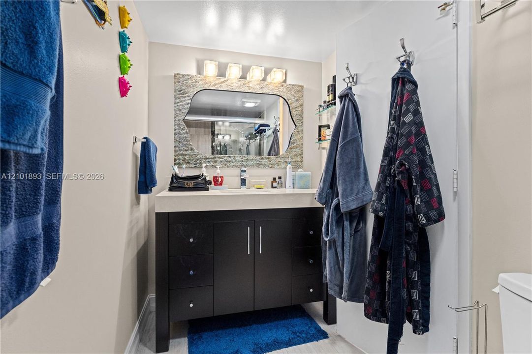 En Venta: $675,000 (2 camas, 2 baños, 1570 Pies cuadrados)