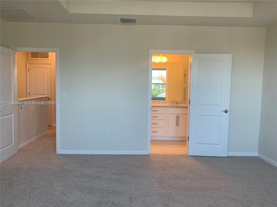 For Rent: $3,450 (3 beds, 2 baths, 1421 Square Feet)