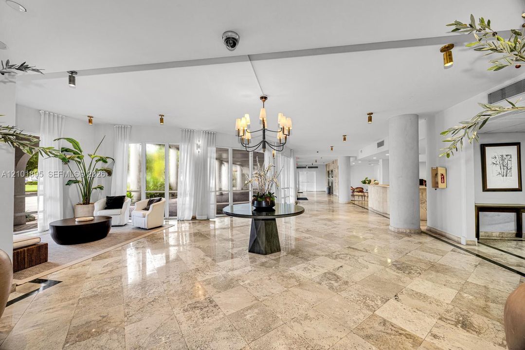 На продажу: $325,000 (1 спален, 1 ванн, 750 Квадратных фут)
