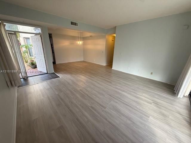 For Rent: $2,700 (2 beds, 2 baths, 1496 Square Feet)