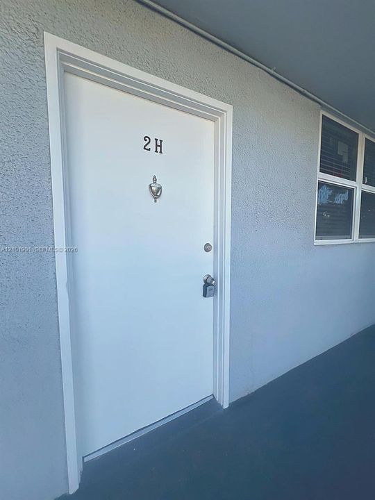 En Venta: $170,000 (2 camas, 2 baños, 975 Pies cuadrados)