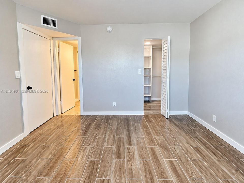 En Venta: $170,000 (2 camas, 2 baños, 975 Pies cuadrados)