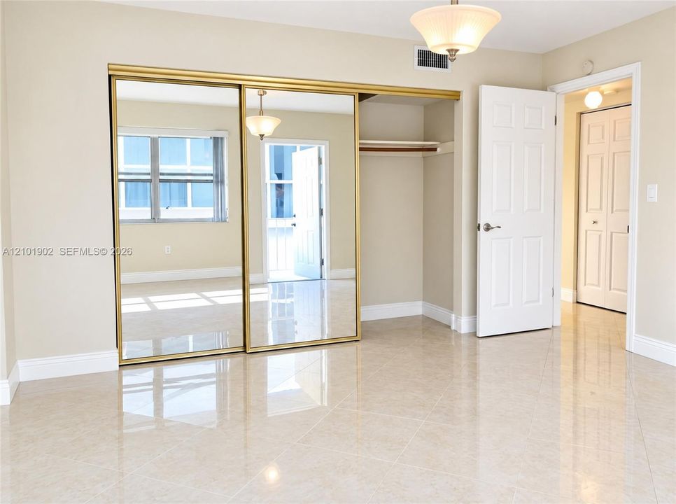For Rent: $2,490 (1 beds, 1 baths, 665 Square Feet)