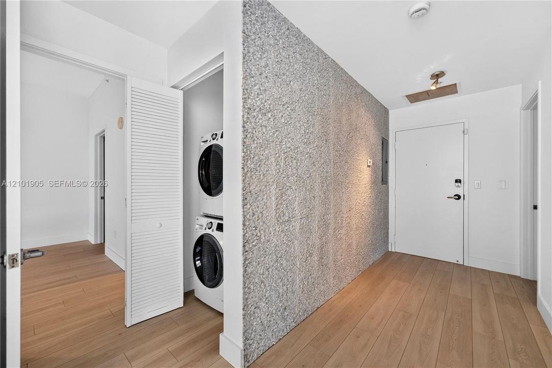 For Rent: $4,950 (3 beds, 2 baths, 1242 Square Feet)