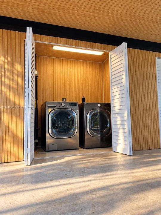 На продажу: $620,000 (3 спален, 3 ванн, 1192 Квадратных фут)