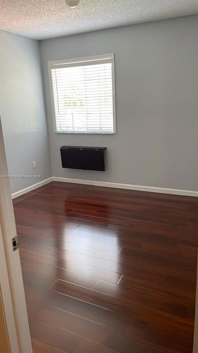 For Rent: $3,750 (4 beds, 2 baths, 2530 Square Feet)