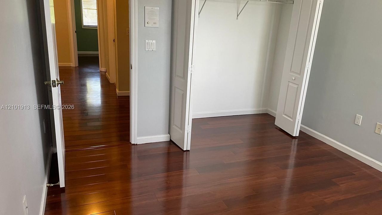 For Rent: $3,750 (4 beds, 2 baths, 2530 Square Feet)
