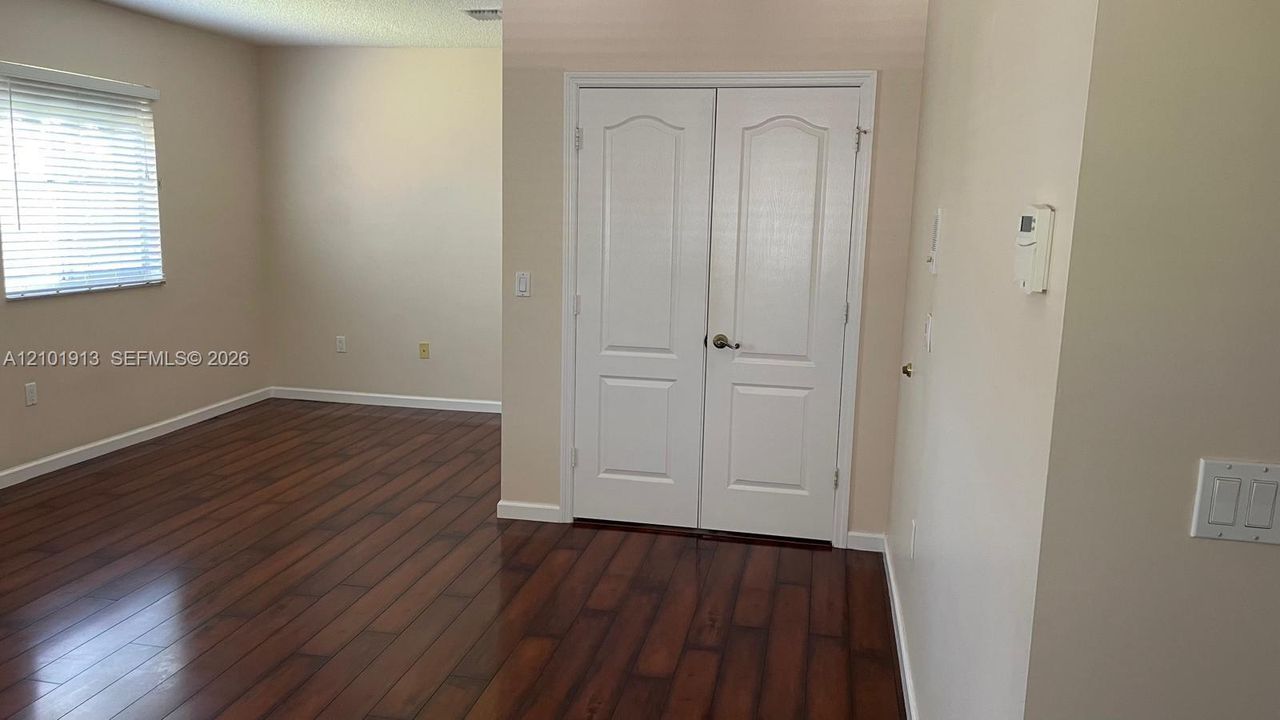 For Rent: $3,750 (4 beds, 2 baths, 2530 Square Feet)