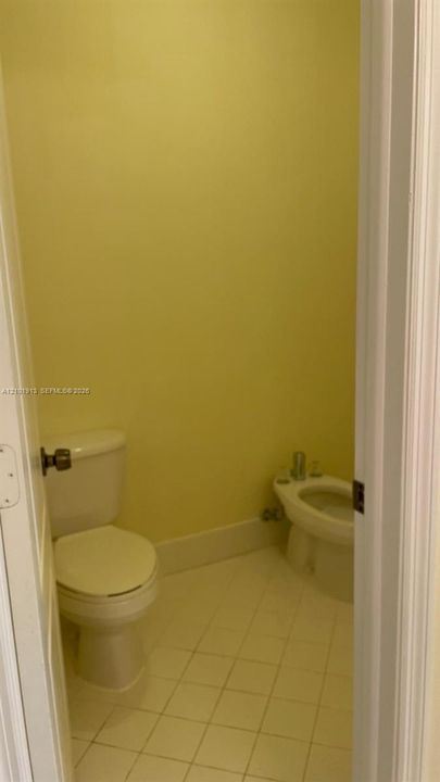 For Rent: $3,750 (4 beds, 2 baths, 2530 Square Feet)