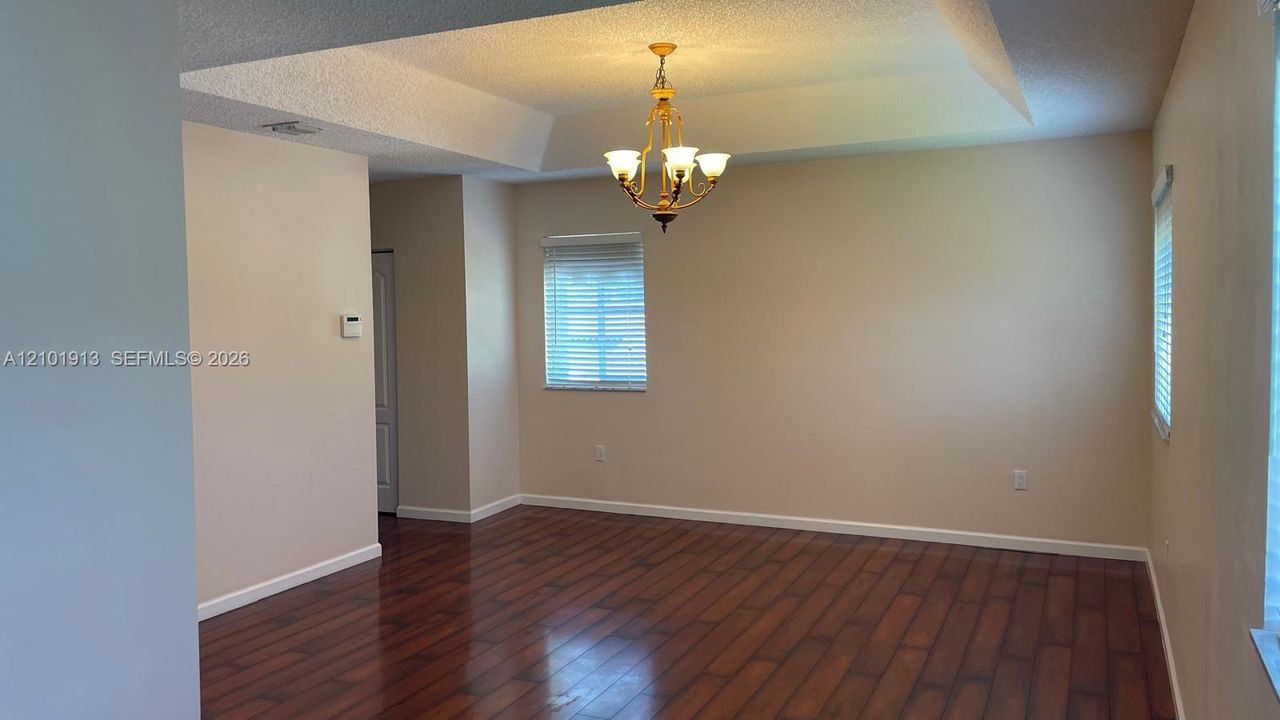 For Rent: $3,750 (4 beds, 2 baths, 2530 Square Feet)