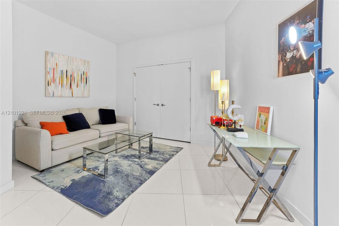 For Rent: $10,500 (3 beds, 4 baths, 2204 Square Feet)