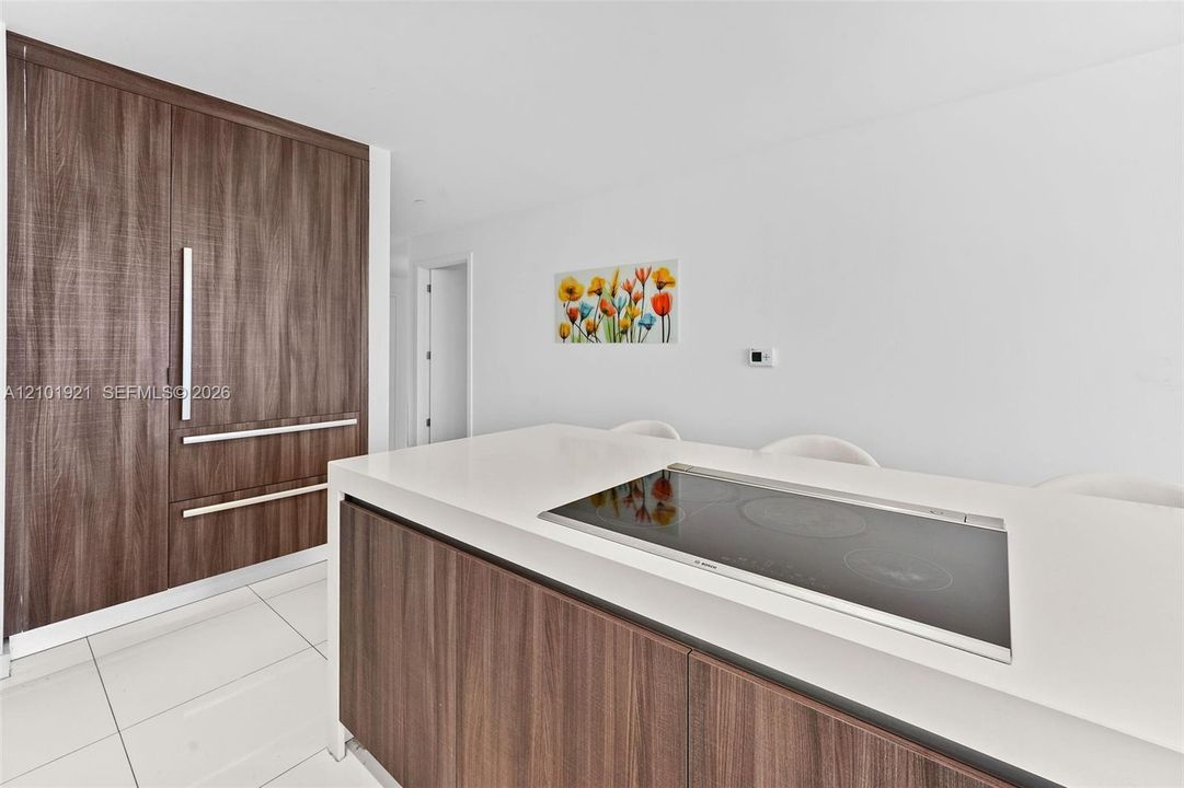 For Rent: $10,500 (3 beds, 4 baths, 2204 Square Feet)