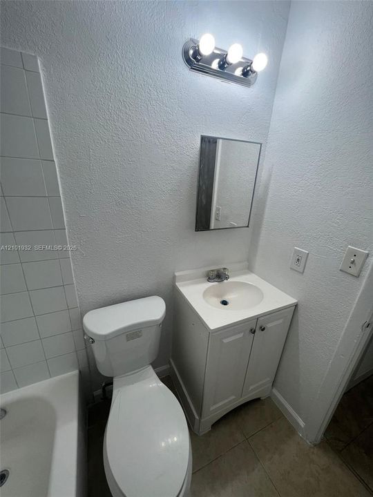 В аренду: $1,800 (2 спален, 1 ванн, 2286 Квадратных фут)