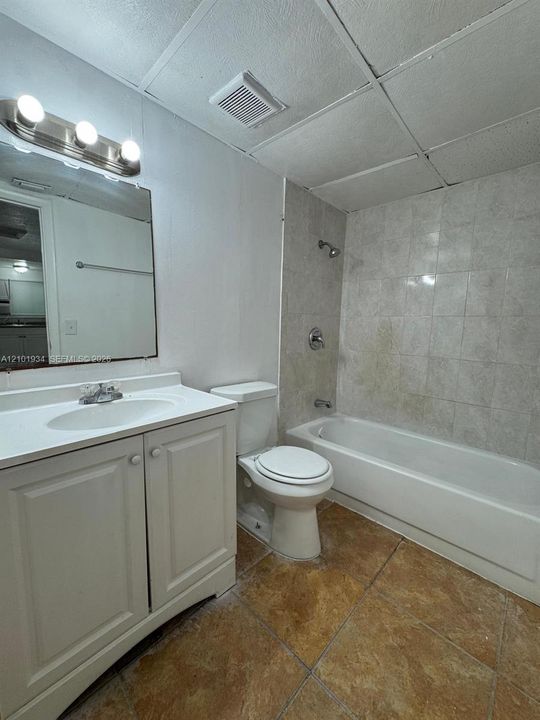 En Renta: $1,600 (1 camas, 1 baños, 12778 Pies cuadrados)